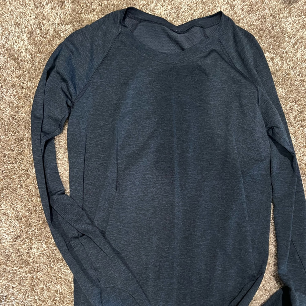 Lululemon top